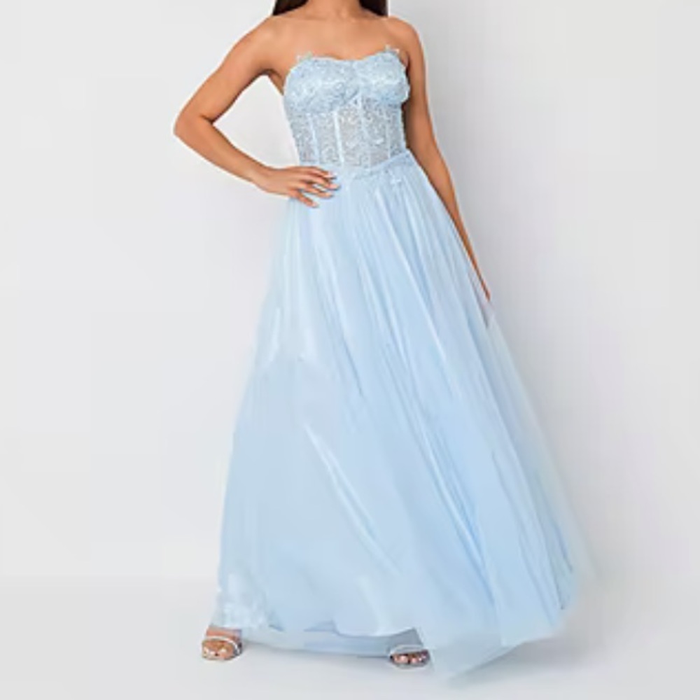 by & by Strapless Lace and Tulle Special Occasion Dress